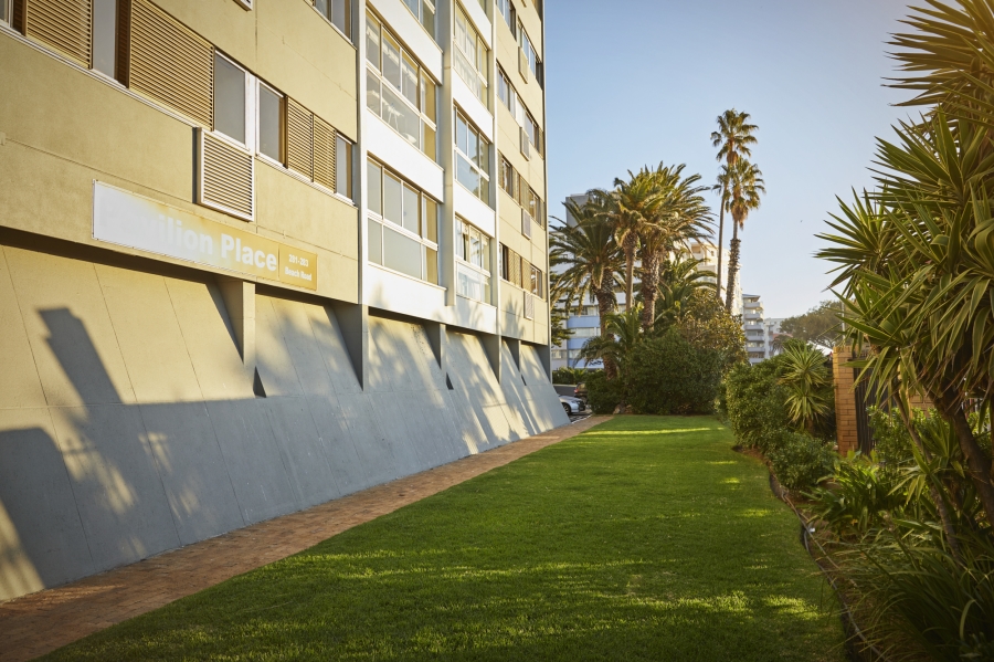 2 Bedroom Property for Sale in Sea Point Western Cape